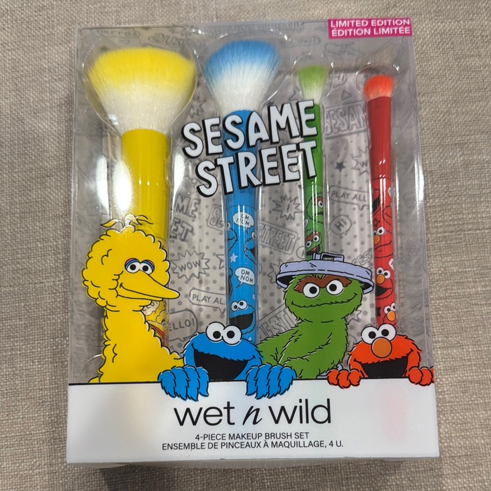 Wet n Wild Sesame Street Makeup Brush Set - Multicolor